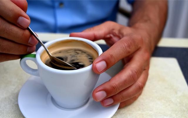 安博体育网址每天坚持喝“黑咖啡”最后会怎样？5个好处或会“不请自来”(图2)