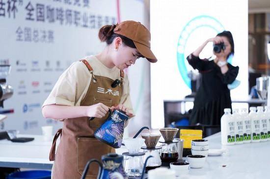 君乐宝：将入局咖啡用奶专业赛道 助力咖啡行业品质升级(图1)