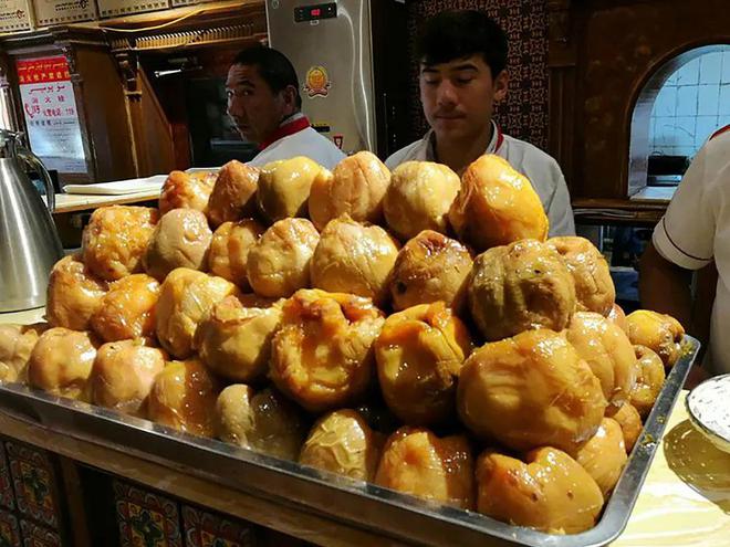 新疆一种古老水果硬如石头却香气四溢做甜品和手抓饭是一绝(图5)